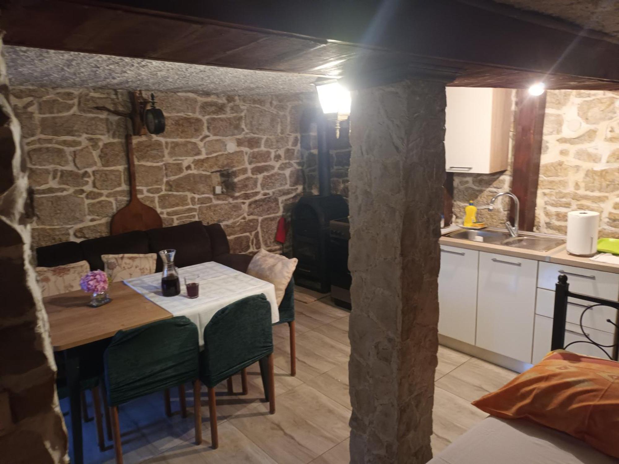 Brnara Kravarica Vrlika Εξωτερικό φωτογραφία